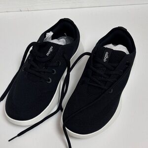 NWOT Allbirds Men's Tree Runner Go Everyday Sneakers in Black - 9.5